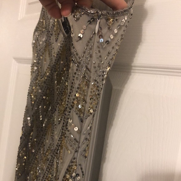 Pissaro Nights Beaded Dress Very Well Made- Like New Condition-Figure Flattering - Picture 11 of 12